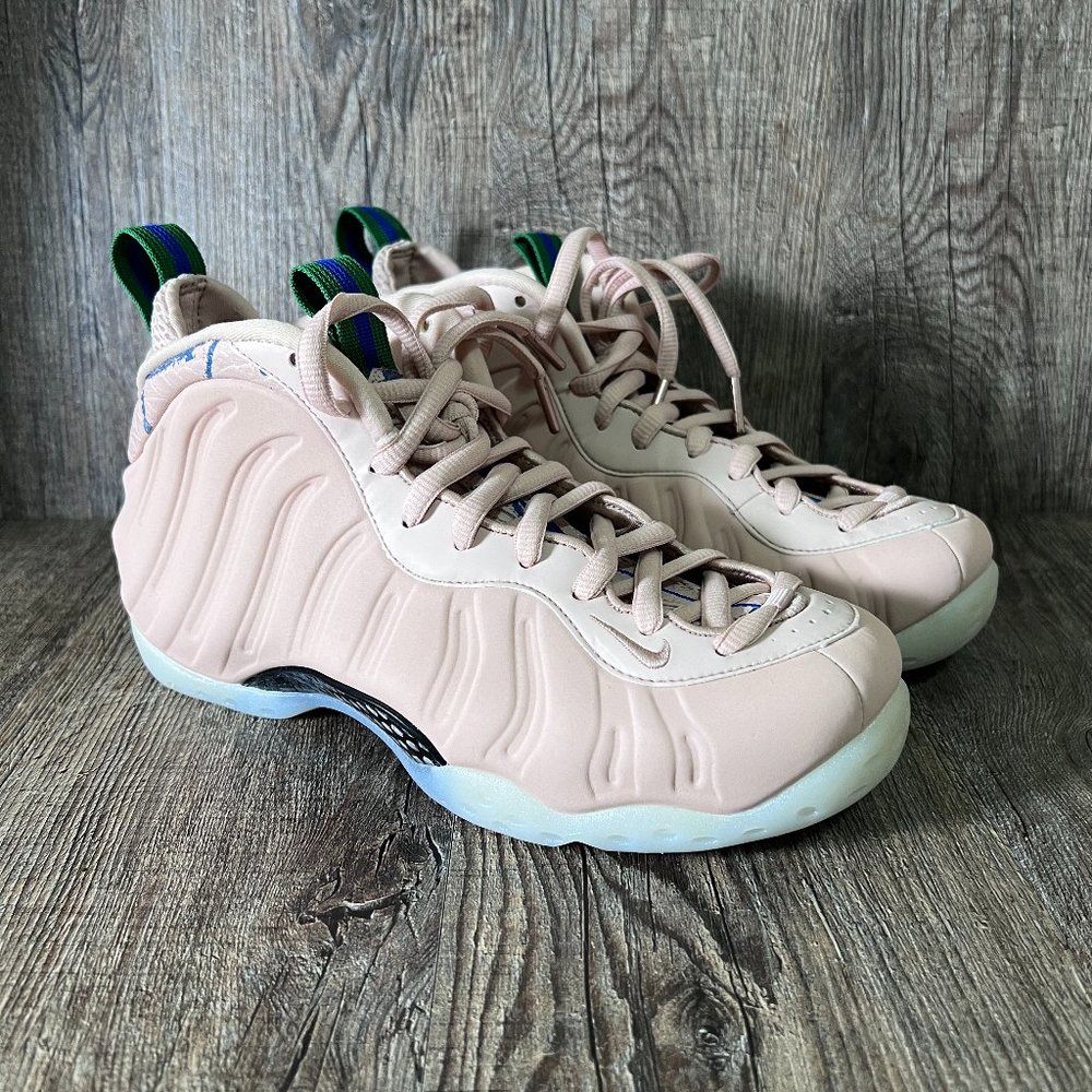 NEW Nike Air Foamposite One Women's Size 8